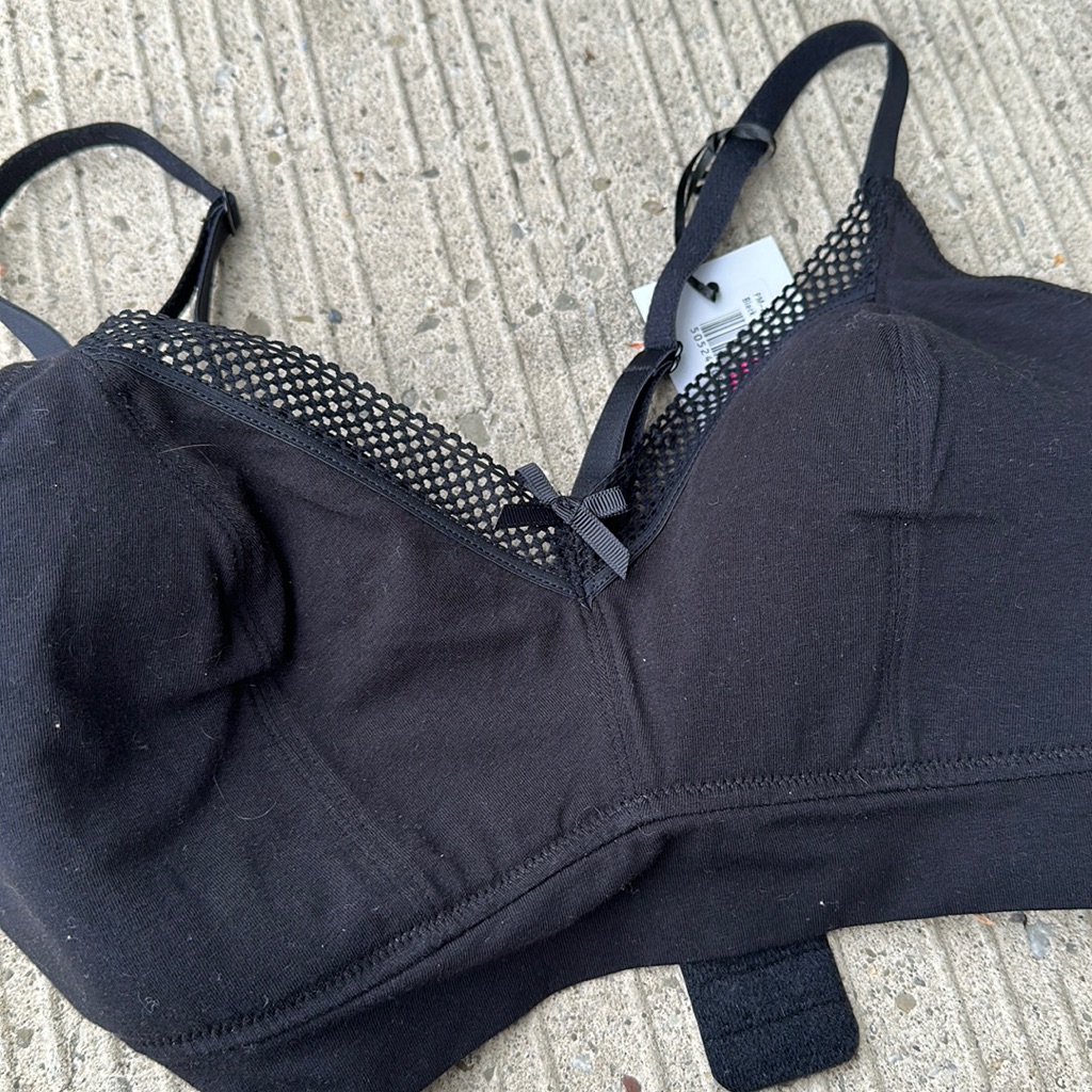 Brand New Black Wireless Bra 36d